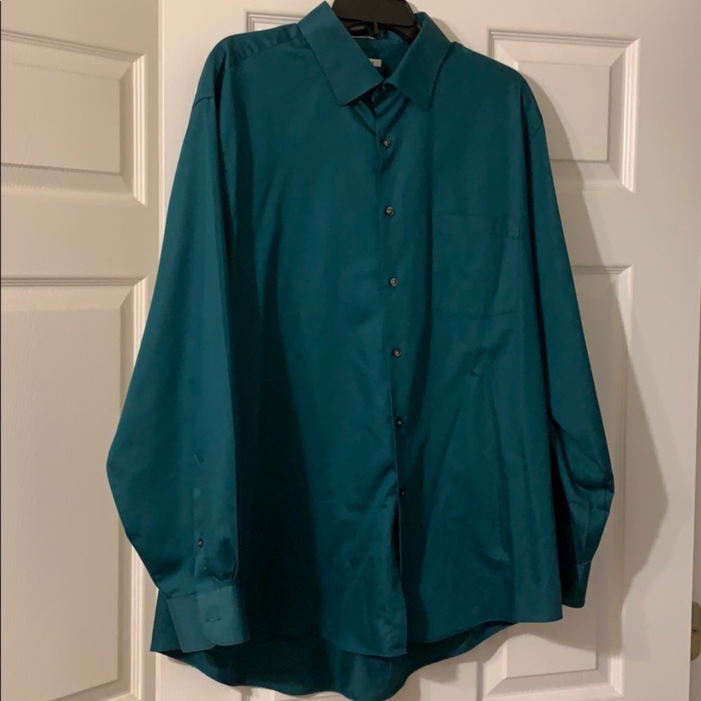 Men’s Teal Van Heusen Dress Shirt - Like NEW